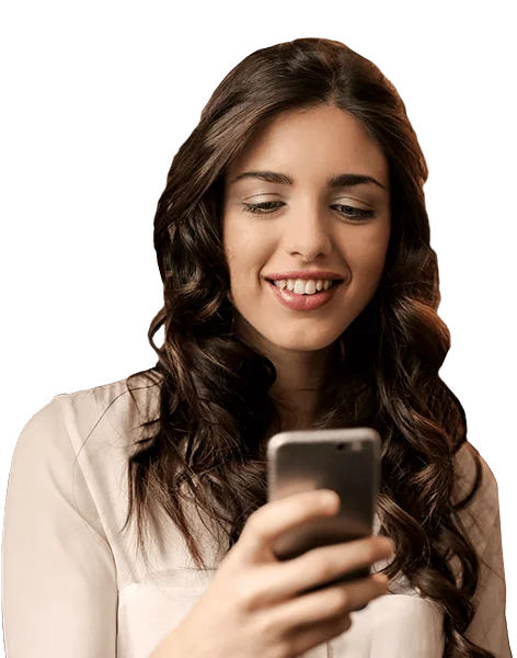 smiling brunette woman looking at a mobile phone » HCi